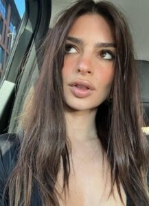 Emily Ratajkowski