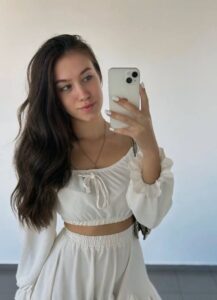 Veronica Flowers