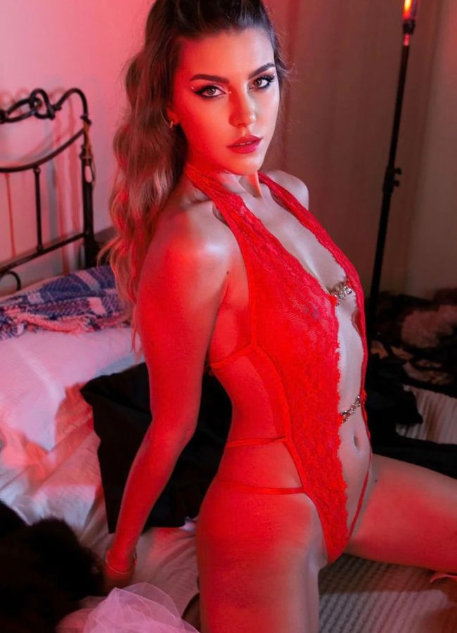 Nicole_98